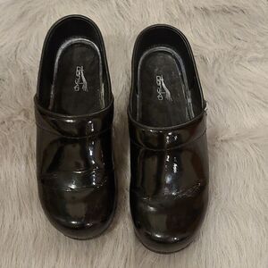 Dansko‎ professional  womens black clogs size 38, 7.5 us